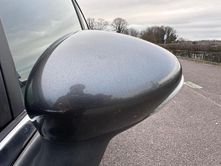 2016 Ford Fiesta 1.0T EcoBoost Titanium Euro 6 (s/s) 5dr HATCHBACK Petrol Manual