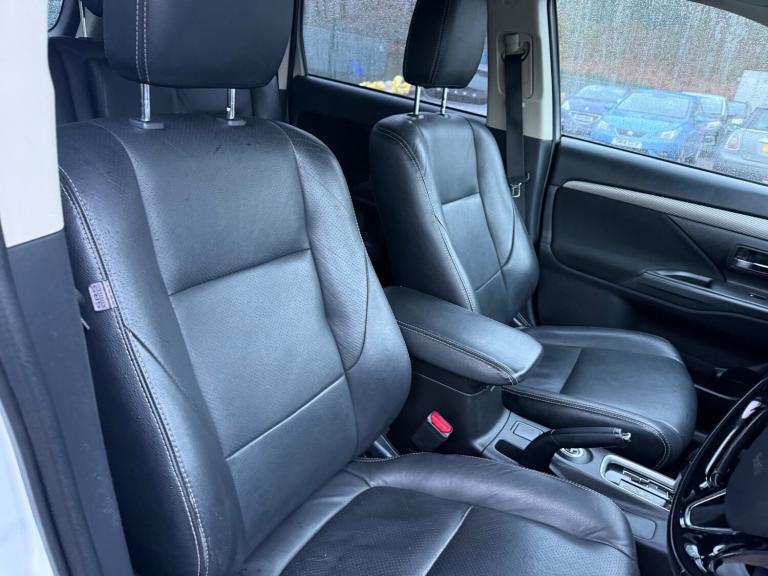 2015 Mitsubishi Outlander 2.2 DI-D GX3 5dr Auto ESTATE Diesel Automatic