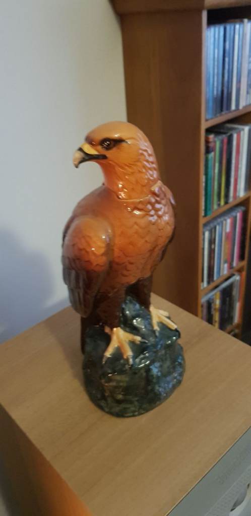 Royal daulton  1984 eagle whiskey decantors  empty 