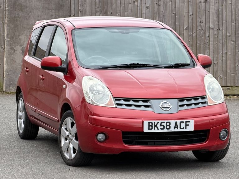 Nissan note 1.6 AUTO