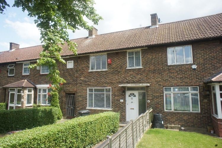 Spacious 3 bedroom house in Sydenham