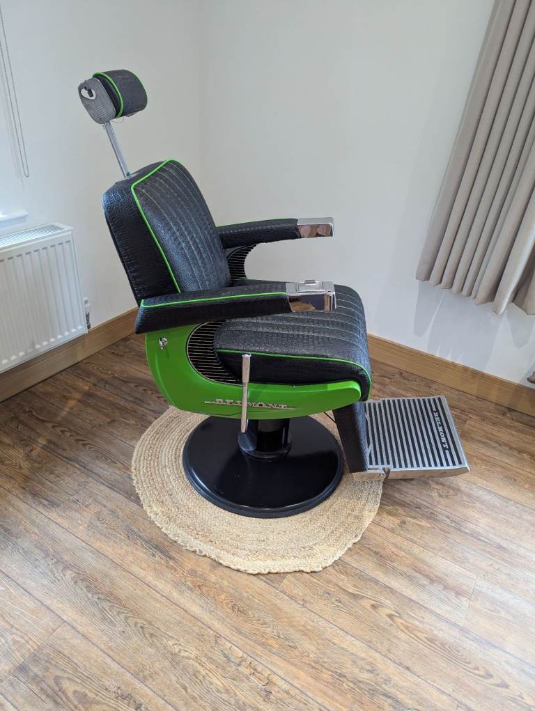 Takara Belmont Barber’s chair (retro 1960’s) Used 