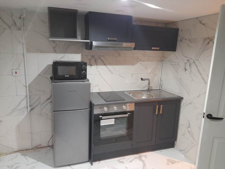 Modern & Fully Refurbished Studio Apartment – Bills Included