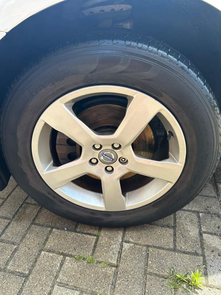 Volvo, XC60, Estate, 2010, Manual, 2400 (cc), 5 doors