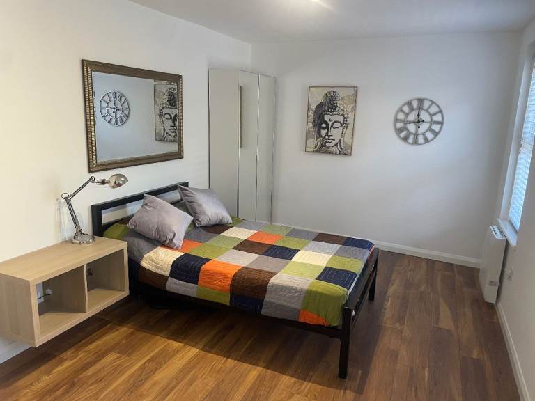 Brand New En-Suite Doubles in Town Centre