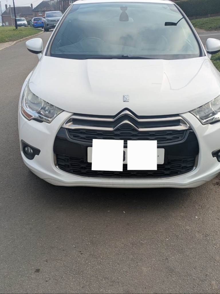 Citroen, DS4, Hatchback, 2013, Manual, 1560 (cc), 5 doors