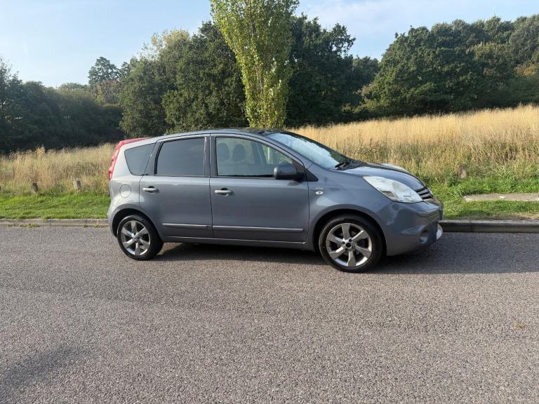 Nissan Note 1.5 dCi N-tec 5dr - 20 TAX - 76MPG DIESEL MANUAL 2011/11