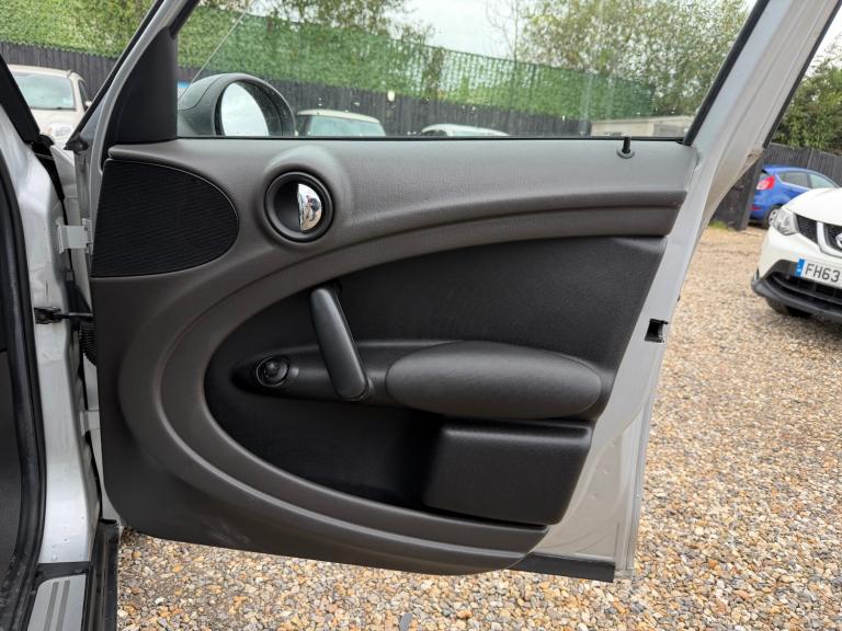 2012 MINI Countryman 1.6 Cooper 5dr HATCHBACK Petrol Manual