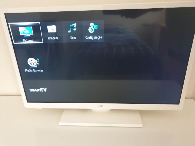 JVC LT-24C661 Smart 24" LED TV - White