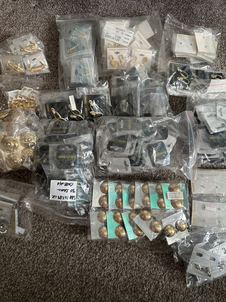 Large Earrings Job Lot – Approx. 400+ Pairs – All New – Reseller Bundle