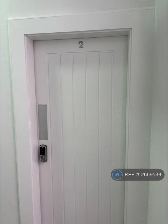 1 bedroom in Radcliffe Road, West Bridgford, Nottingham, NG2 (#2669584)