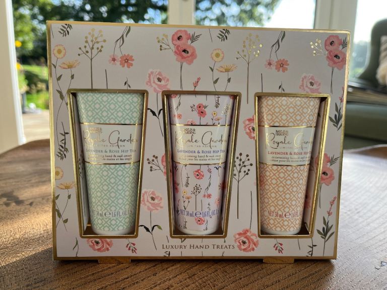 Baylis & Harding Royale Garden Hand Cream Gift Set – New