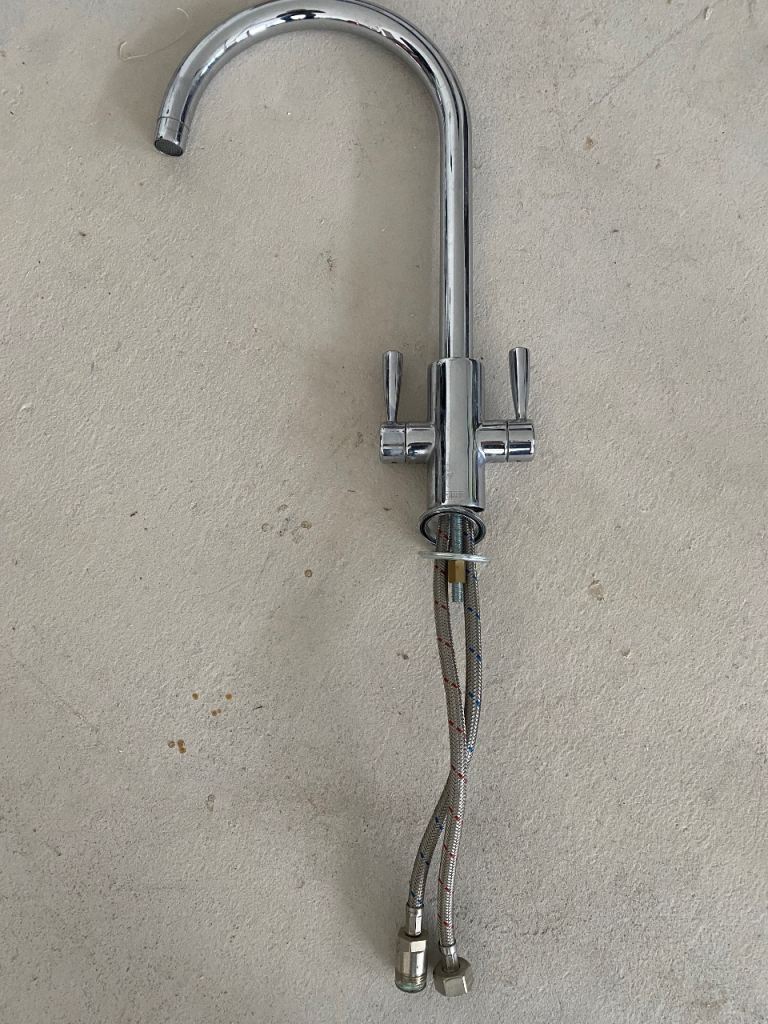 Chrome swan neck mixer tap 