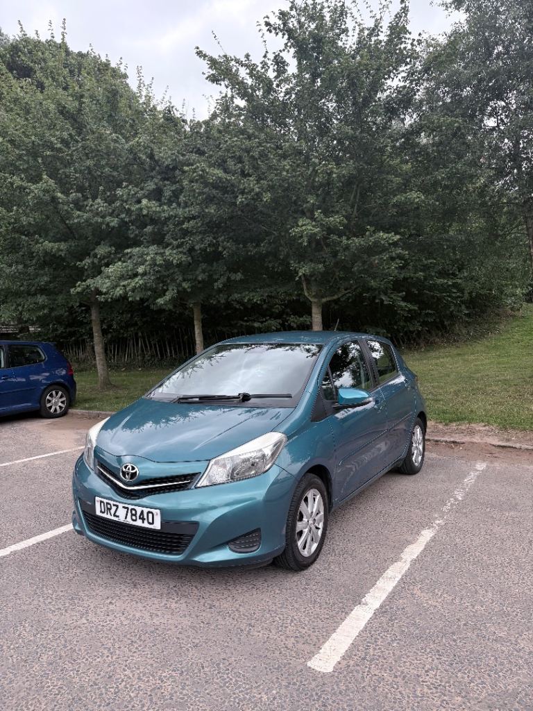 Toyota, YARIS, Hatchback, 2012, Manual, 1329 (cc), 5 doors