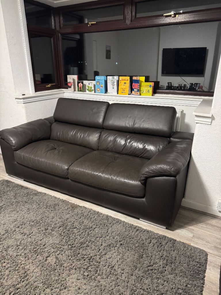 2 & 3 seater leather sofa 