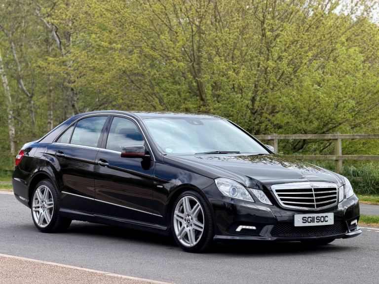 2011 Mercedes-Benz E220 Cdi Sport ( AMG LINE ) 7g-Automatic 