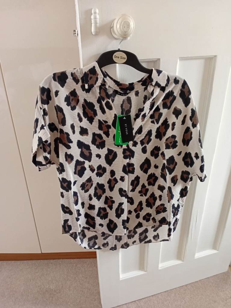 New with tags ladies blouse