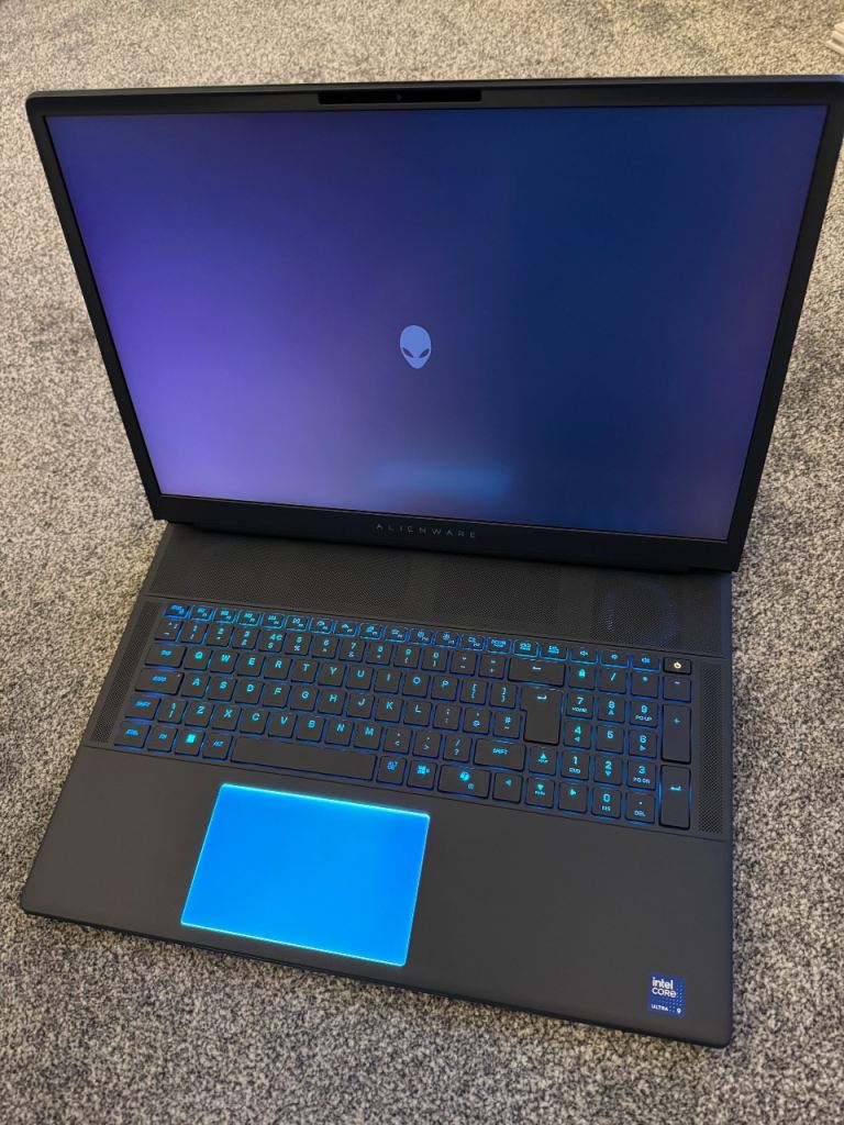 🔥 Top-Spec 18” Alienware Gaming Laptop – RTX 5080 – Ultra 9 – 32GB RAM – 2TB SSD 🔥