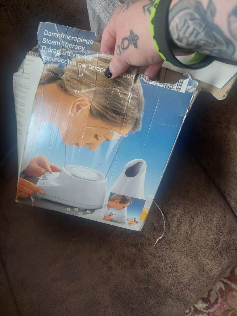 Facial steamer