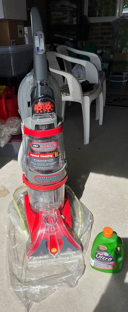Vax Dual V Carpet Cleaner Excellent condition.