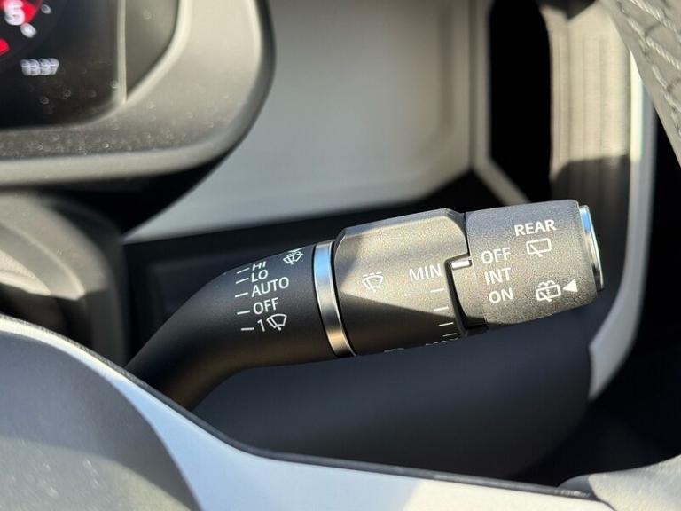 2025 Land Rover Defender 3.0 D250 Hard Top S Auto [3 Seat] PANEL VAN DIESEL Automatic