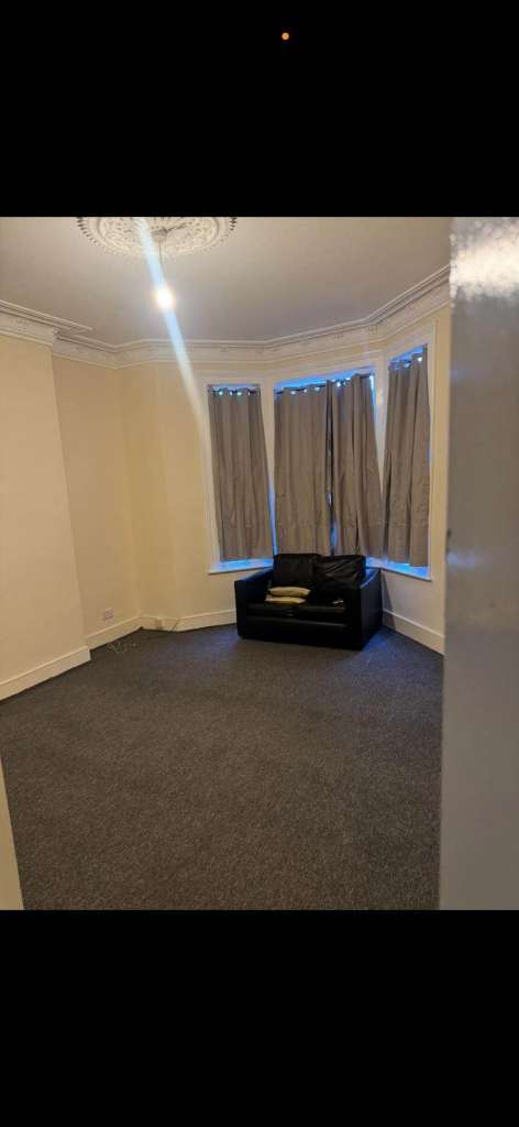 CLEAN ONE(1) BEDROOM FLAT in Islington, N5 1XL for £1598pcm .. BILLS INCLUDED (AVAILABLE NOW)