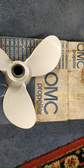 BOAT PROPELLER (NEW) OMC 10.5 x 13