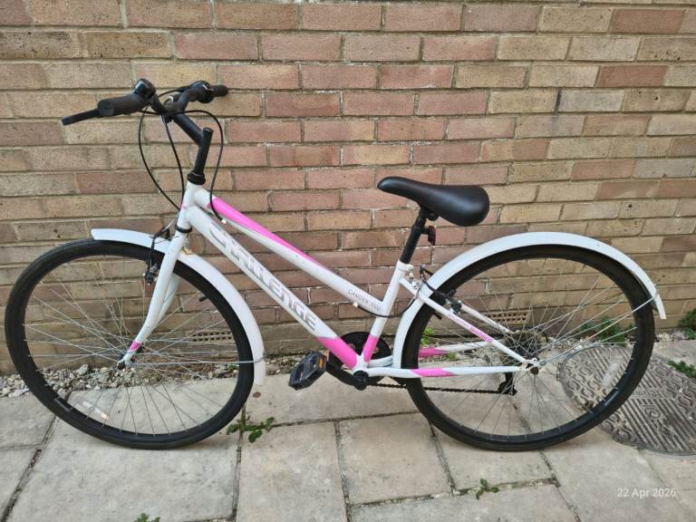 Challenge Camden 700c Women's Hybrid Bike 