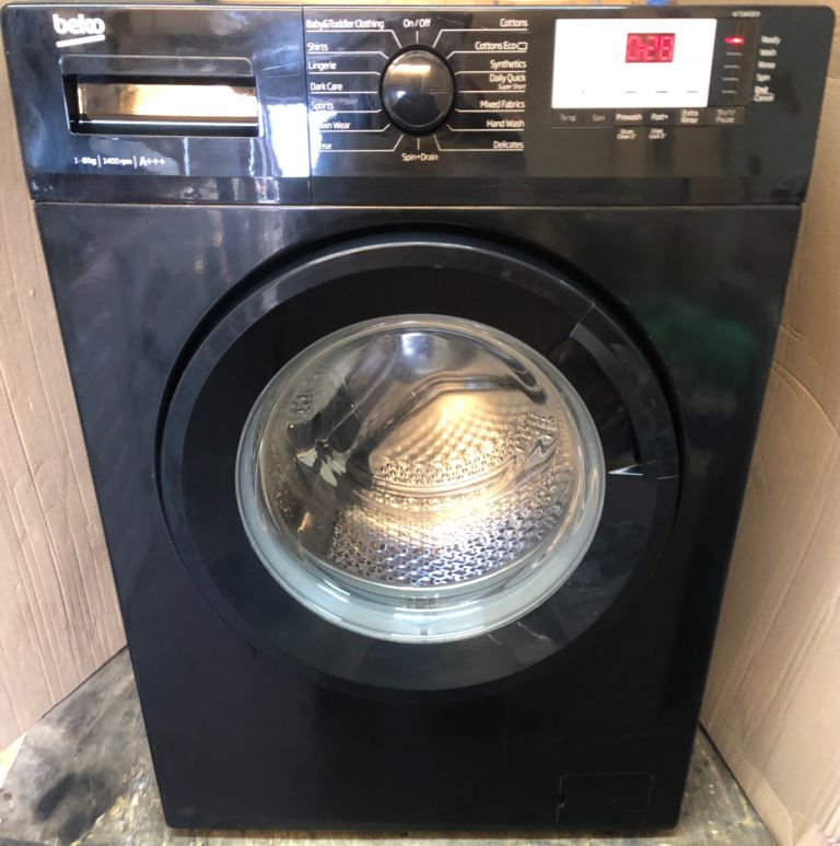 Black Beko 8kg,1400 spin washing machine. Model WTG841B1B in clean condition 
