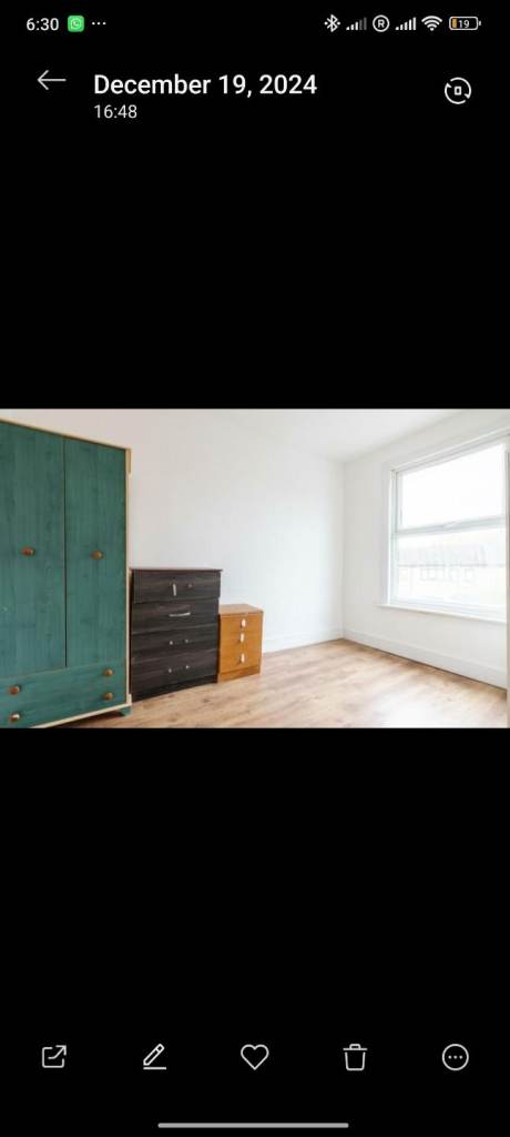 Double bedroom available in Muslim houseshare