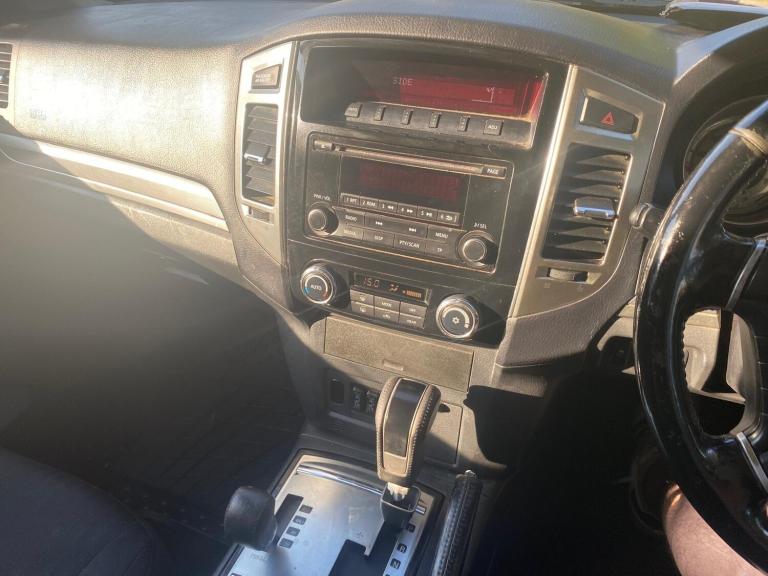 2018 Mitsubishi Shogun 3.2 DI-DC SG2 SUV 5dr Diesel Auto 4WD LWB Euro 6 (187 ps) SUV Diesel Autom...