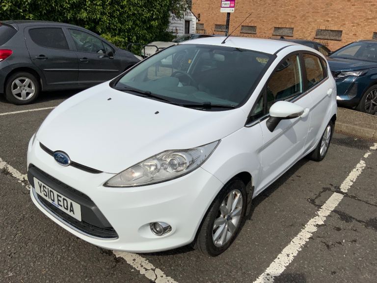 Ford, FIESTA, Hatchback, 2010, Manual, 1388 (cc), 5 doors