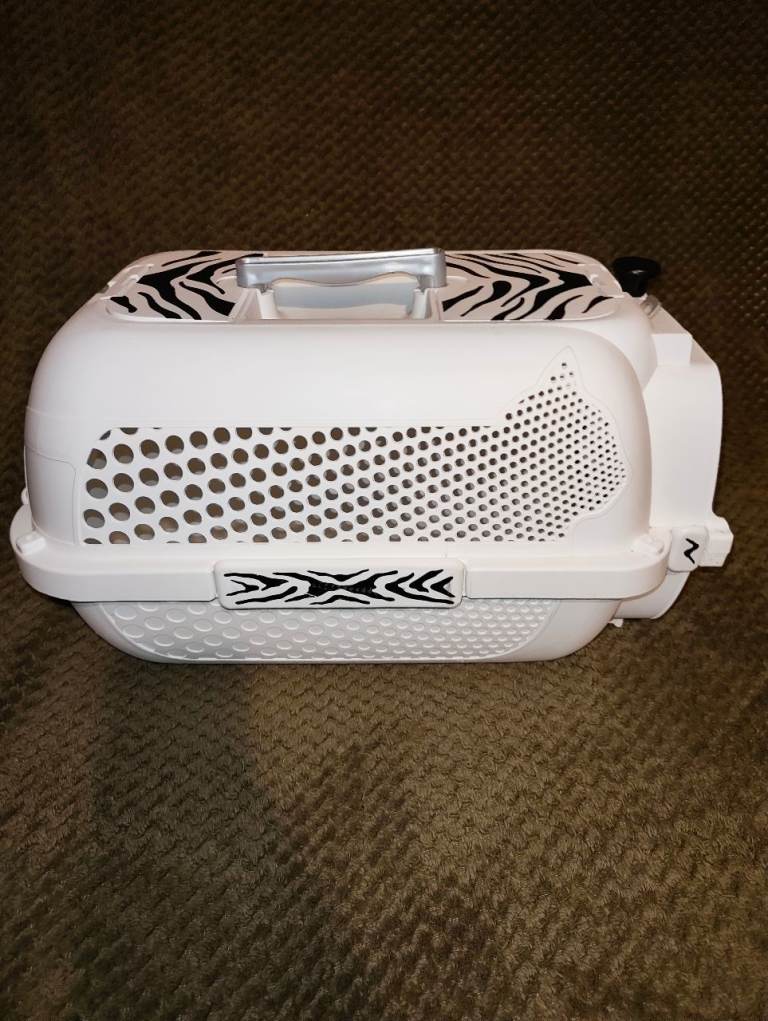 Cat carrier