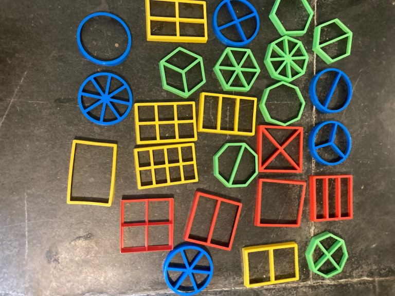 Educational toy / Learning resource. Playdough cutters. Shapes&fractions