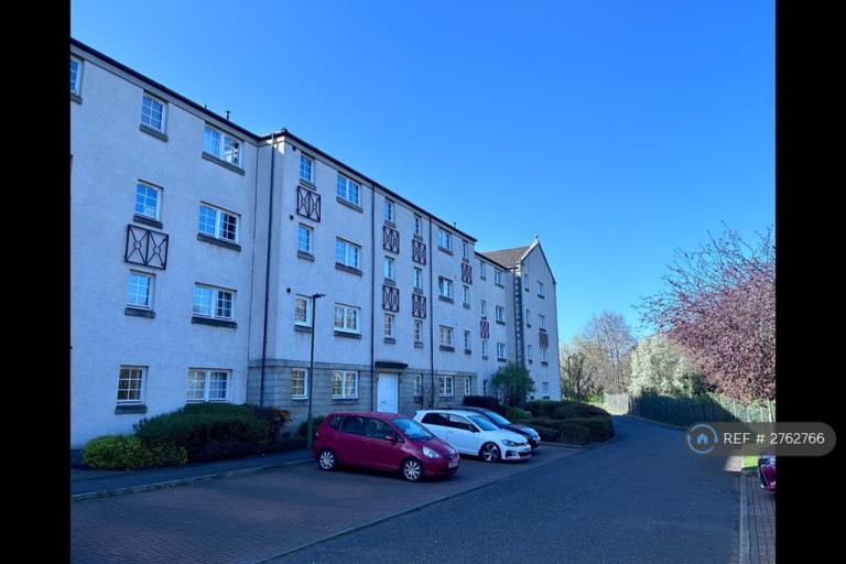 2 bedroom flat in Grandfield, Edinburgh, EH6 (2 bed) (#2762766)