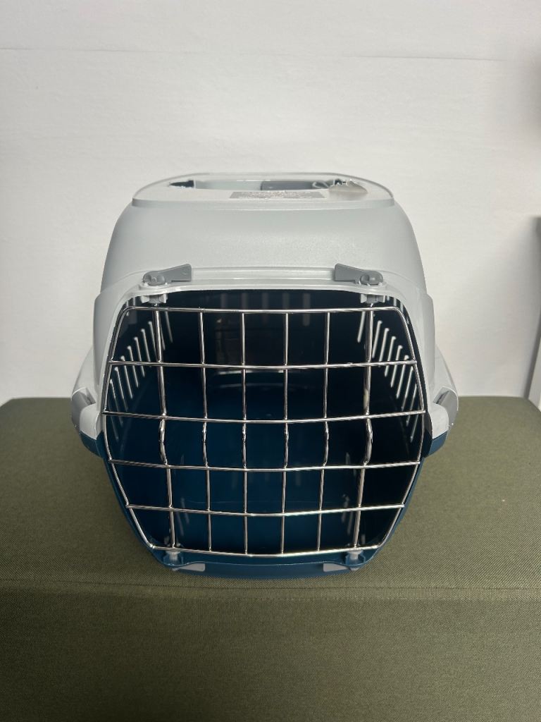Cat carrier