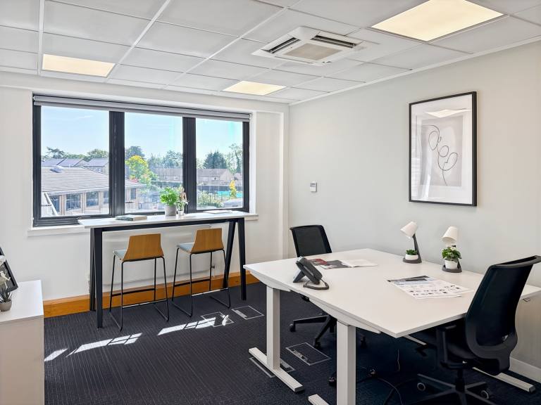 Cambridge - CB24 9AD \ Small Office Space for 1 Person
