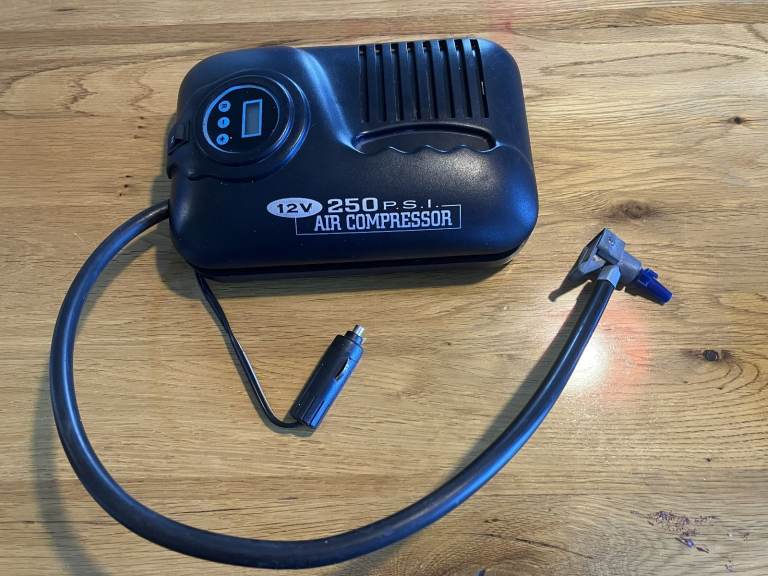 Car Tyre Inflator Pump - as new