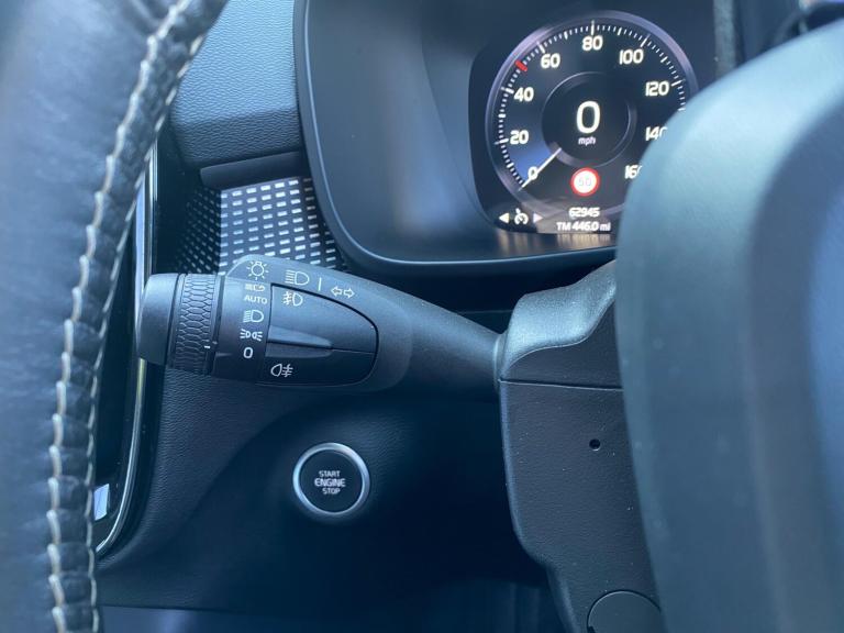 2018 Volvo XC40 2.0 D4 R-Design Pro Auto AWD Euro 6 (s/s) 5dr ESTATE Diesel Automatic