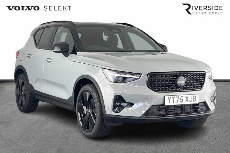 2025 Volvo XC40 Black Edition Ultra, B3 Mild hybrid, Petrol (Sunroof) Estate Petrol Automatic