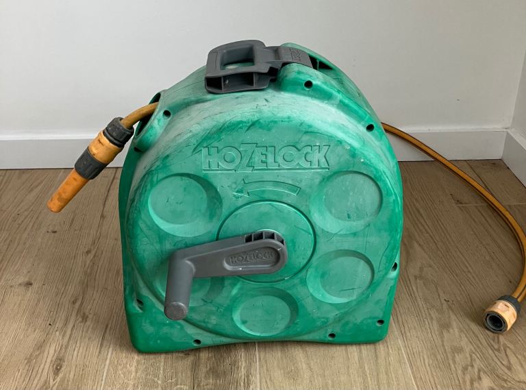 image for HOSELOCK LONG HOSE IN REEL FULLY WORKING IN GOOD CONDITION 