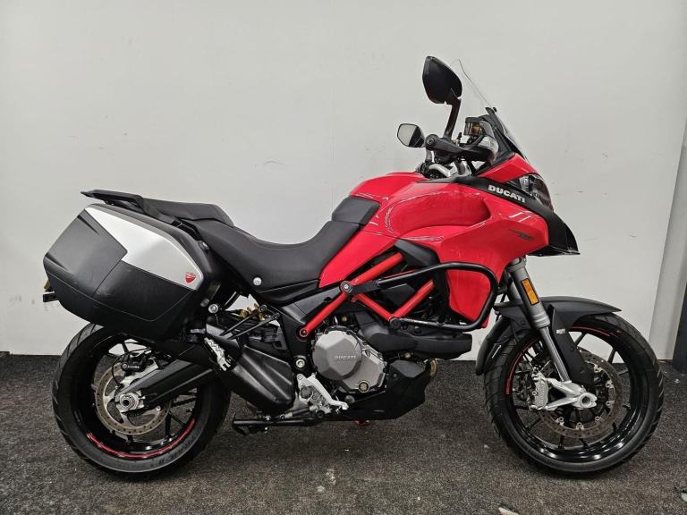 DUCATI MULTISTRADA 950 S ** LOW MILEAGE - FULL DUCATI HISTORY - 12 MONTH MOT **
