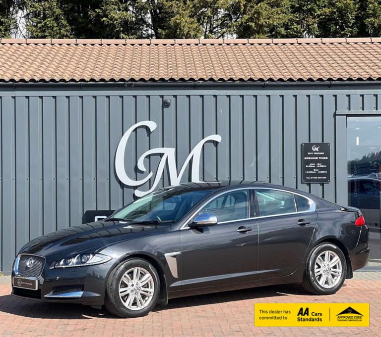 2012 Jaguar XF 3.0 XF Luxury V6 Auto 4dr Saloon Diesel Automatic