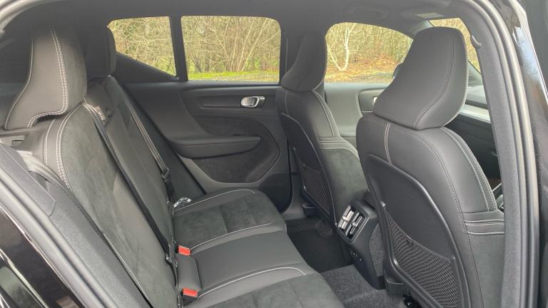 2025 Volvo XC40 2.0 B3P Plus Dark 5dr Auto Petrol Estate Estate Petrol Automatic