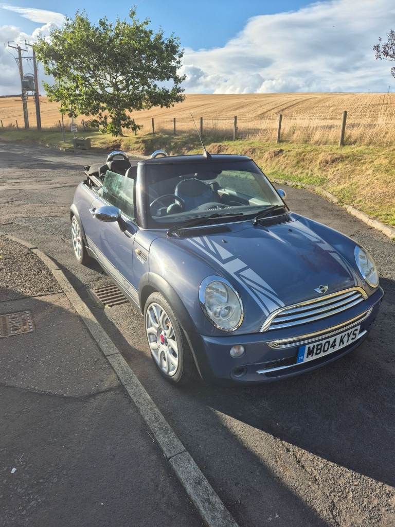 Mini, CONVERTIBLE, Convertible, 2004, Manual, 1598 (cc), 2 doors