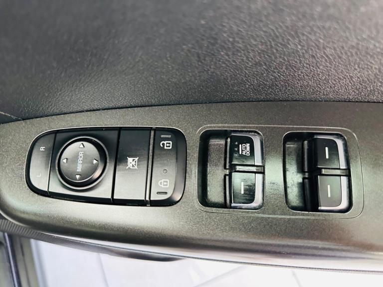 2016 Kia Sportage 1.7 CRDi 1 Euro 6 (s/s) 5dr ESTATE Diesel Manual