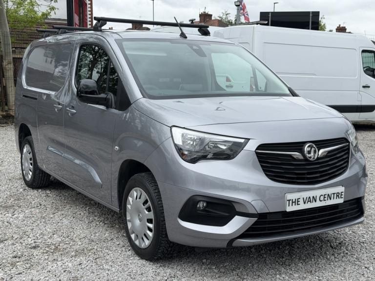 2024 Vauxhall Combo CARGO PRO L2 H1 (LWB) 1.5 2300 **ONLY 39,000 MILES** - FSH Panel Van Diesel M...