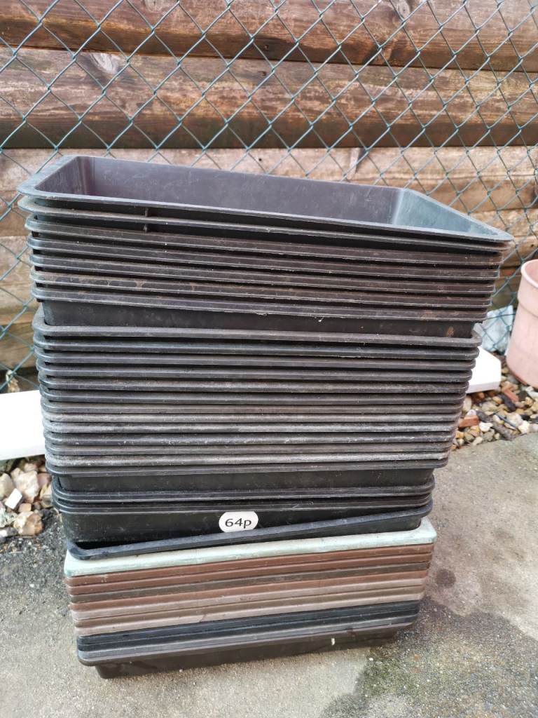 39cm x 24cm~ Plastic Garden Planters – Good Condition