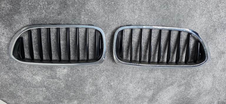 Genuine BMW 5 Series G30 Grill
