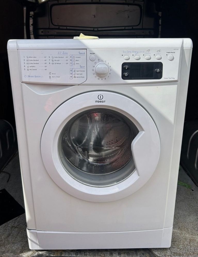 Indesit eco energy saver washing machine, 8kg, CAN DELIVER 
